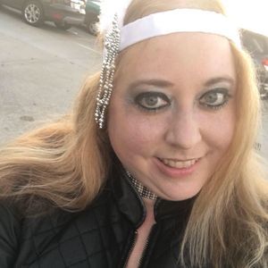 Meet your Posher, Holly